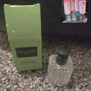 Bundle of perfumes travel size